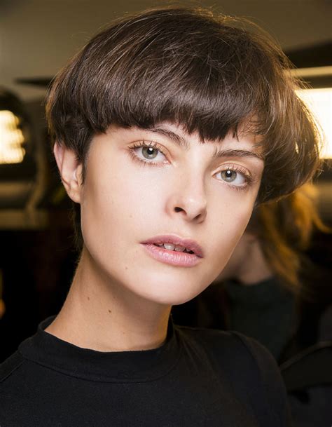 Voici les 2 coupes de cheveux à adopter en 2021 selon Chanel